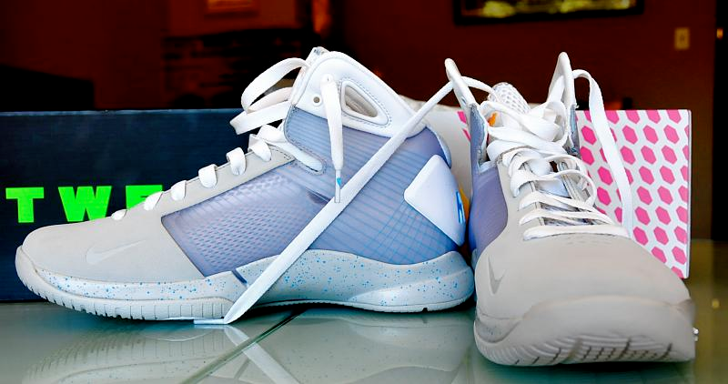 Illustration for article titled Feet On: Nike's Hyperdunk 2015 Sneakers Bring Me Back to the Future